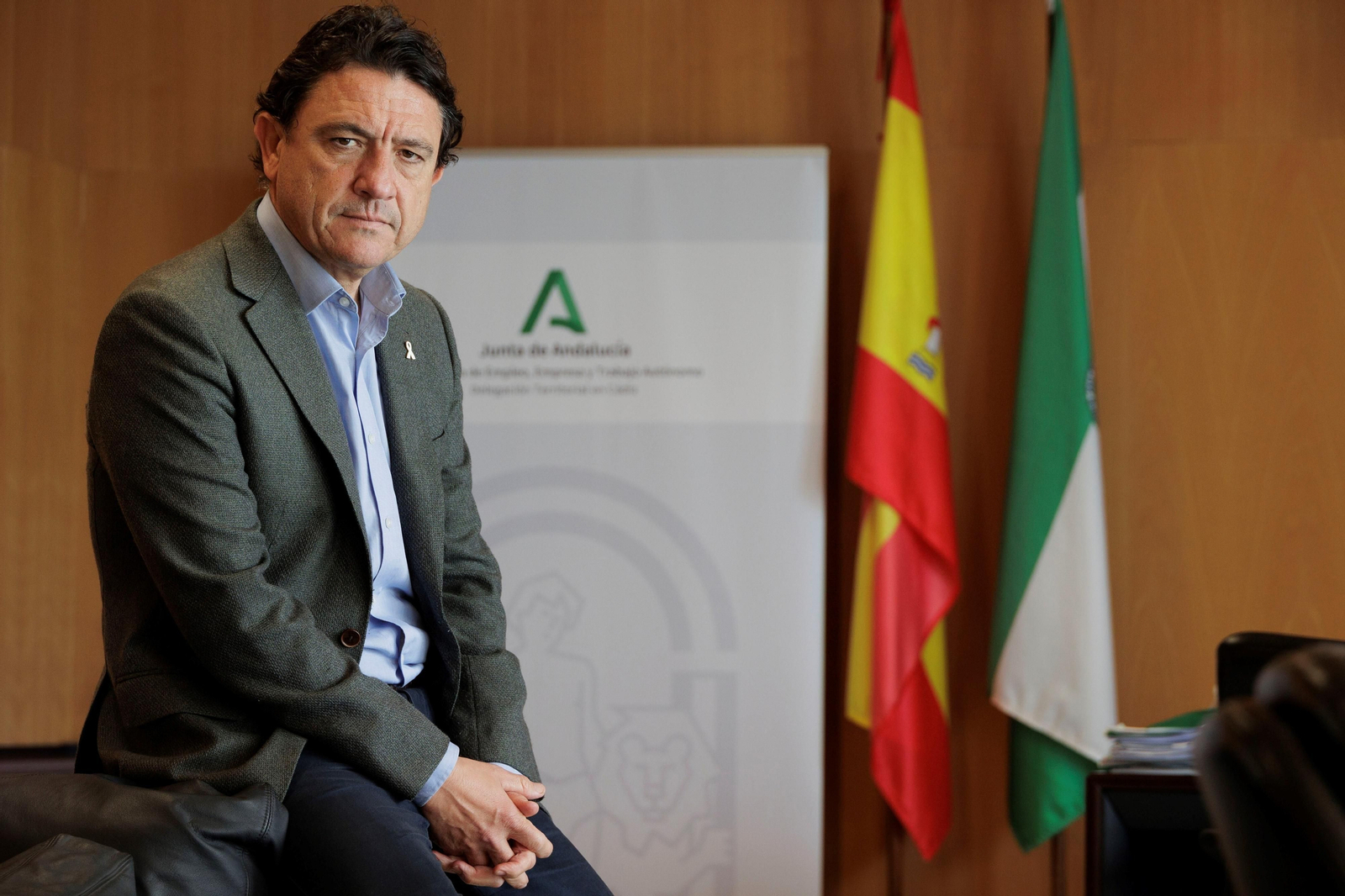 Daniel Sánchez, en su despacho de la Delegación Provincial de Empleo.