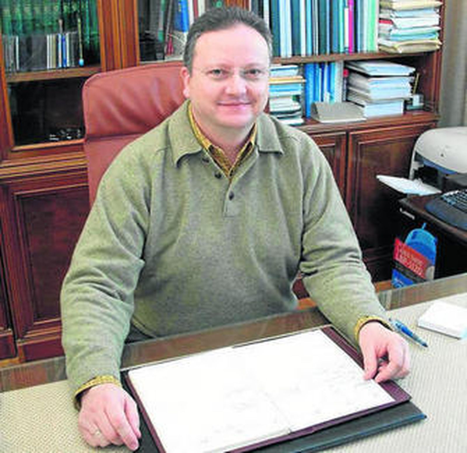 El catedrático de la UCA Francisco Antonio Macías.