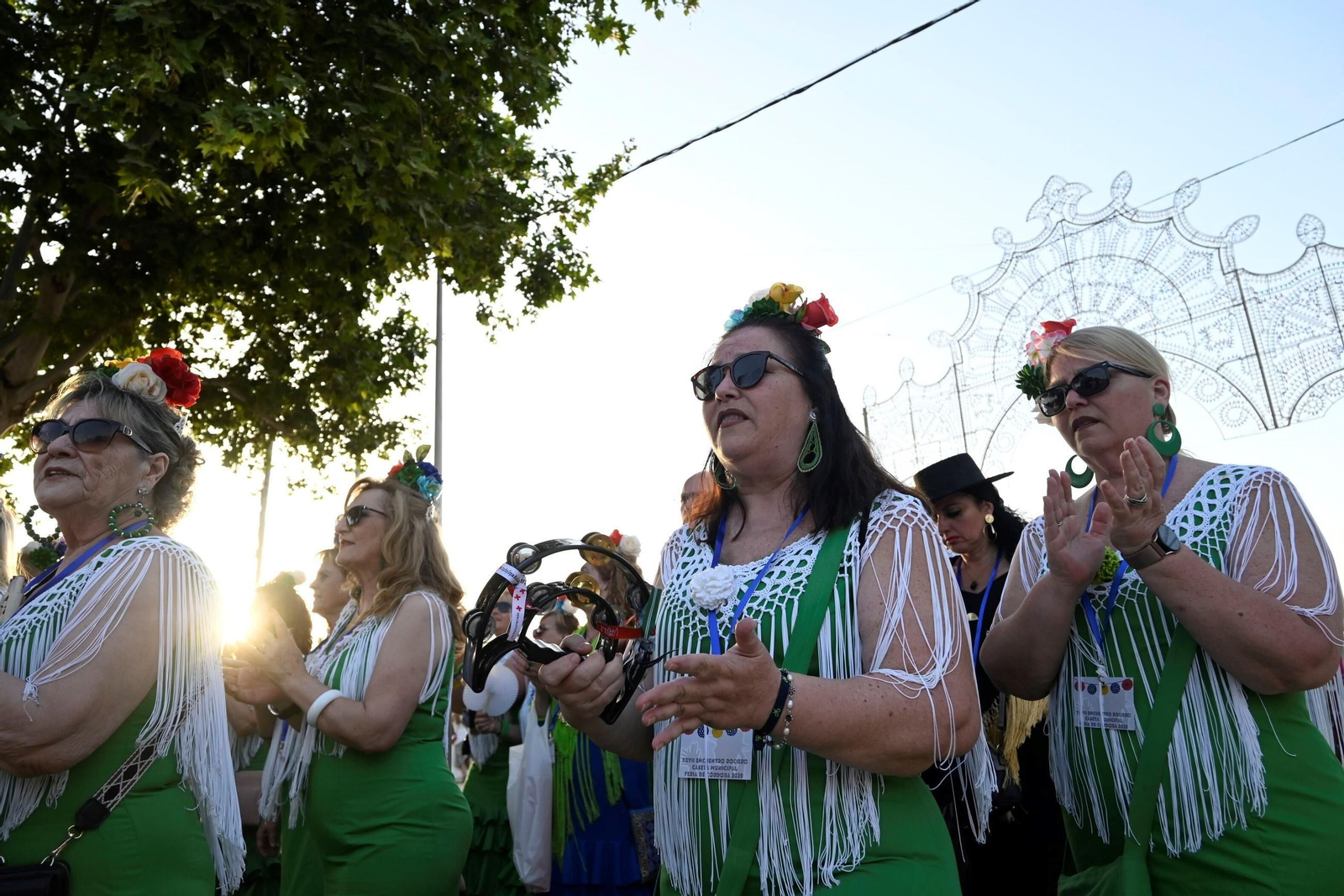 El pasacalles de coros rocieros en la Feria de Córdoba