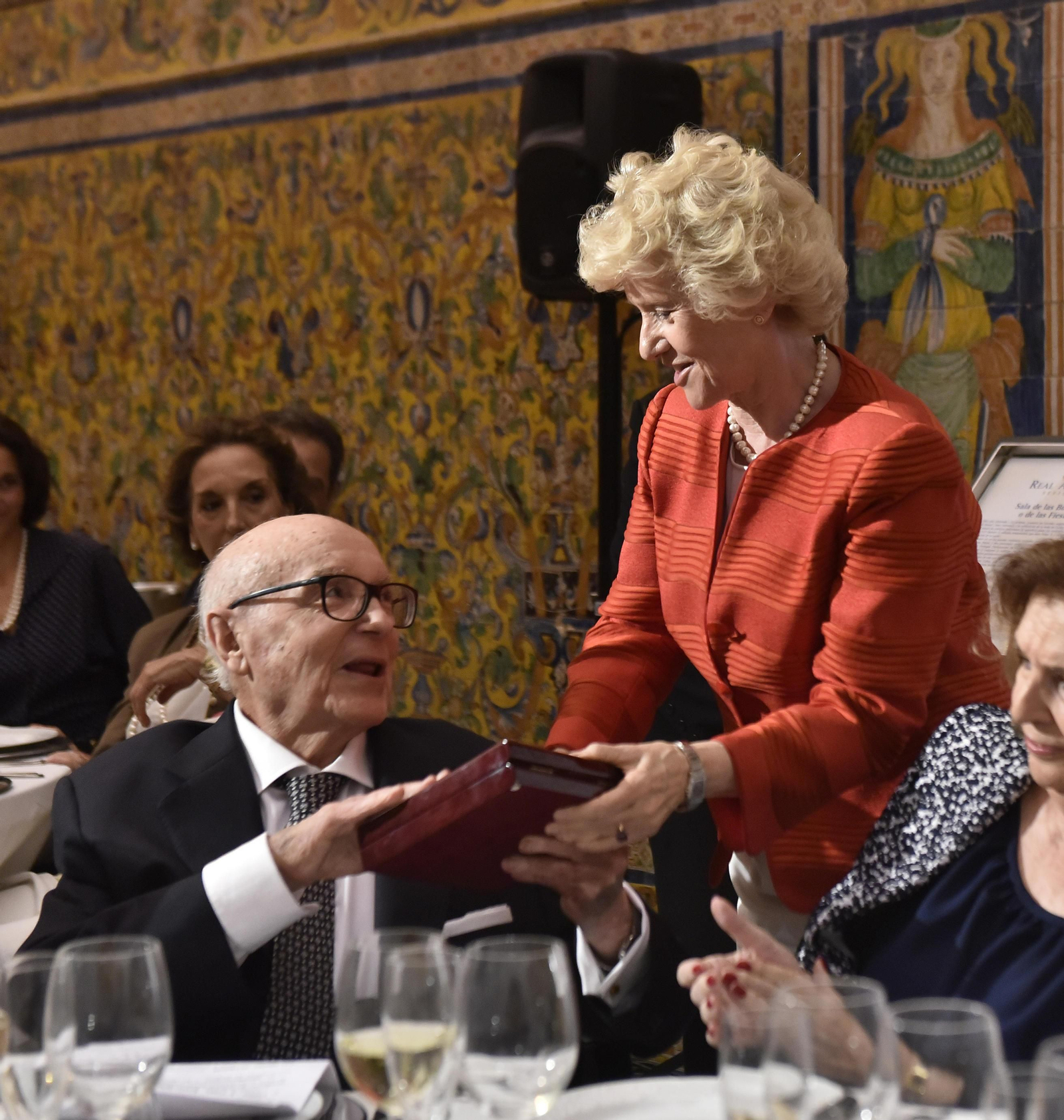 Los asistentes al VII Premio Manuel Clavero