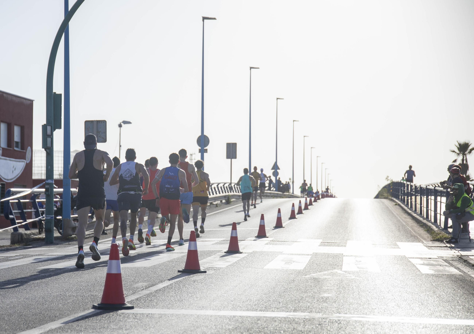 El Medio Maratón de Almería 2025, en imágenes