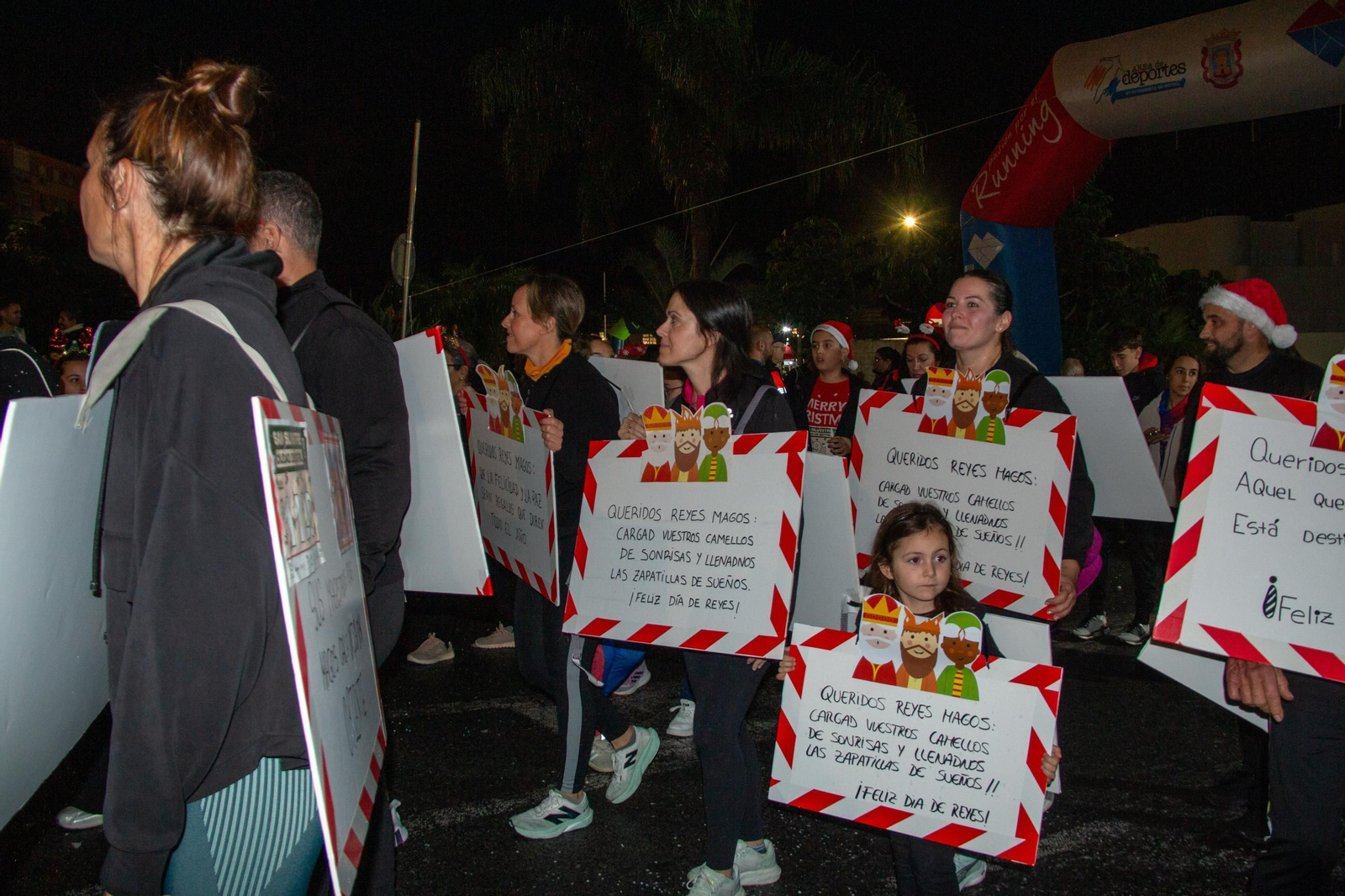Ni la lluvia puede con la San Silvestre de Motril