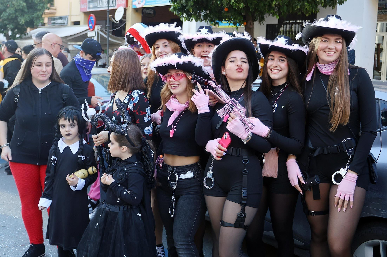 Imágenes de la cabalgata del Carnaval Colombino 2024