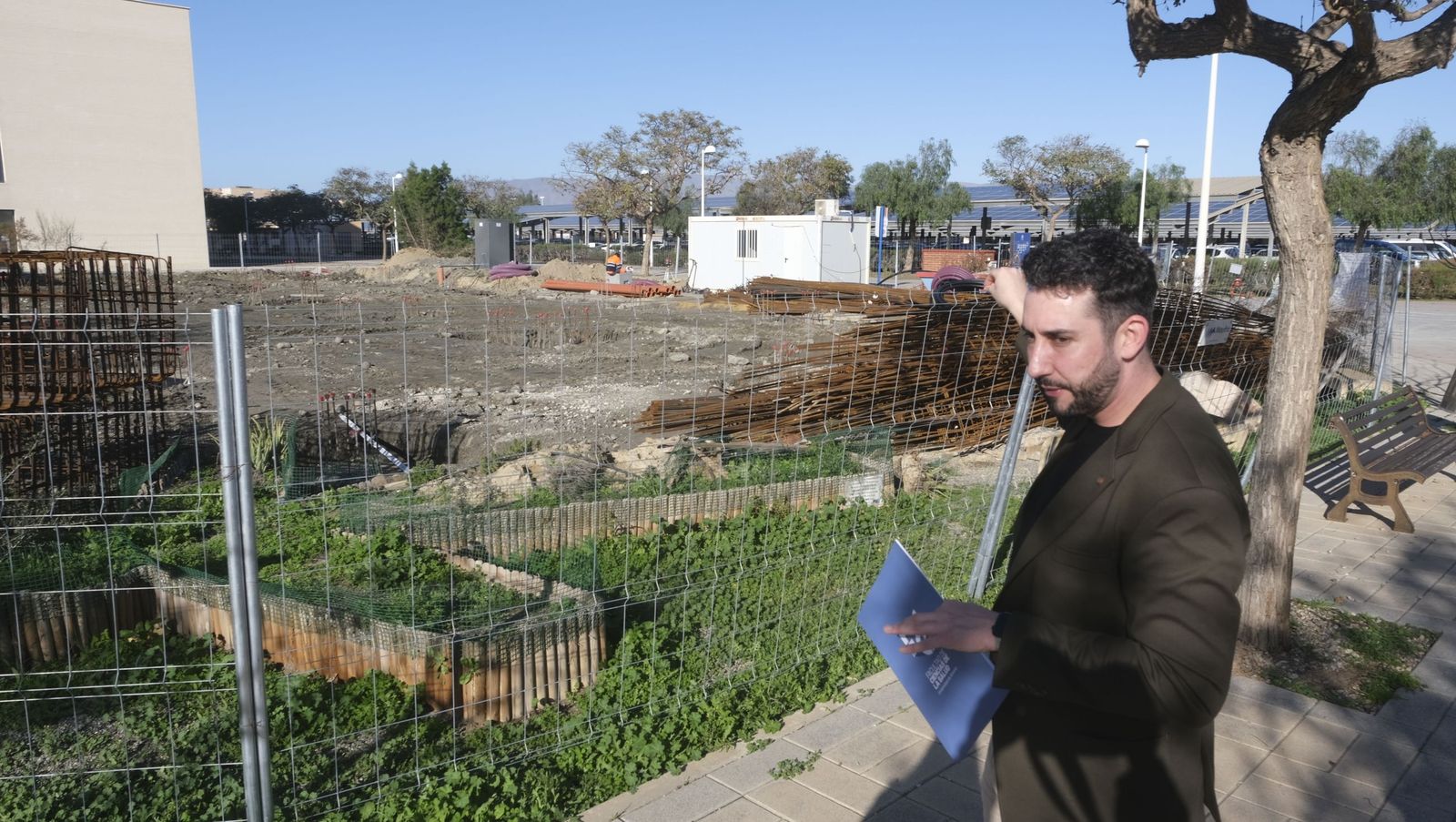 La Facultad de Ciencias de la Salud de la UAL suma a sus instalaciones una ambulancia didáctica