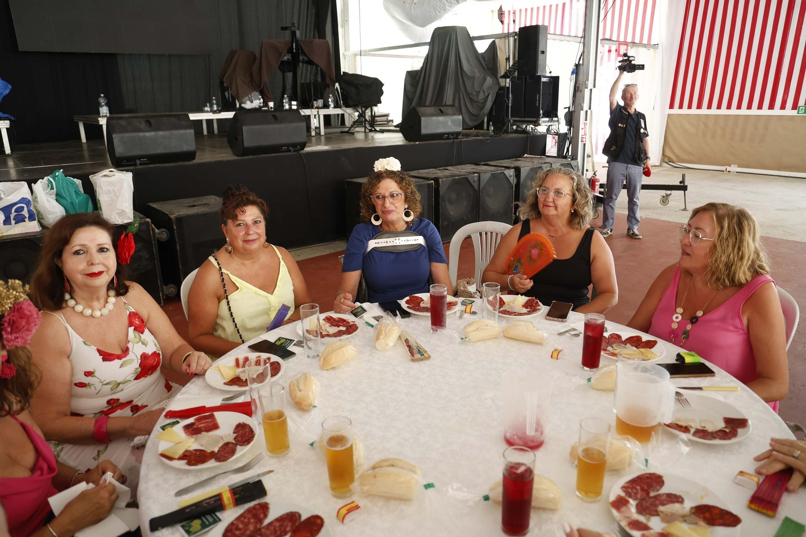 Búscate en la comida de mujeres de la Feria Real de San Roque Búscate en la comida de mujeres de la Feria Real de San Roque