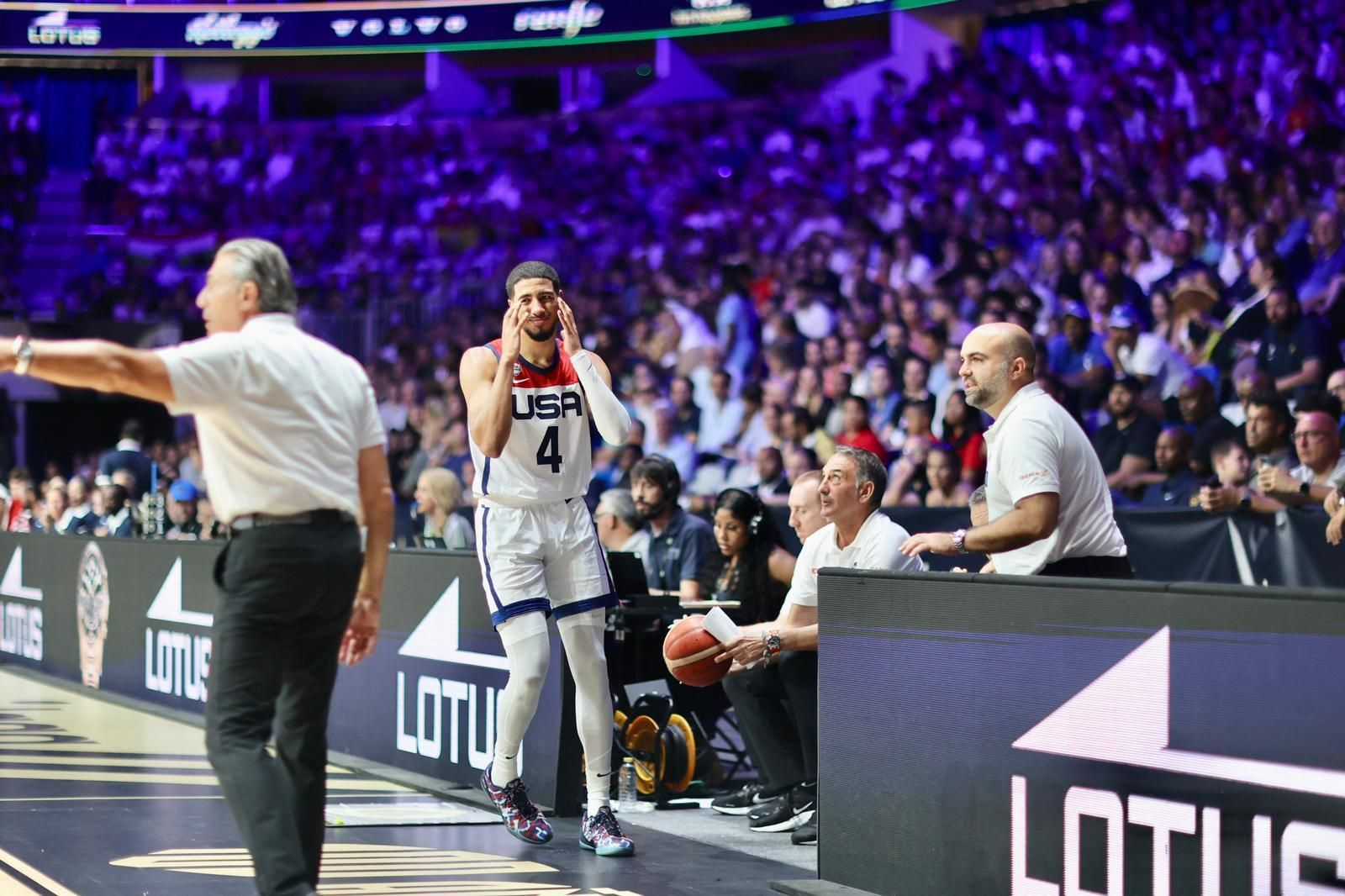 Las imágenes del España-Estados Unidos en el Martín Carpena