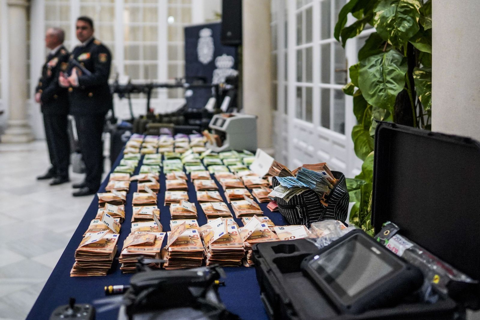 Las fotos de la Operación Sombra Negra