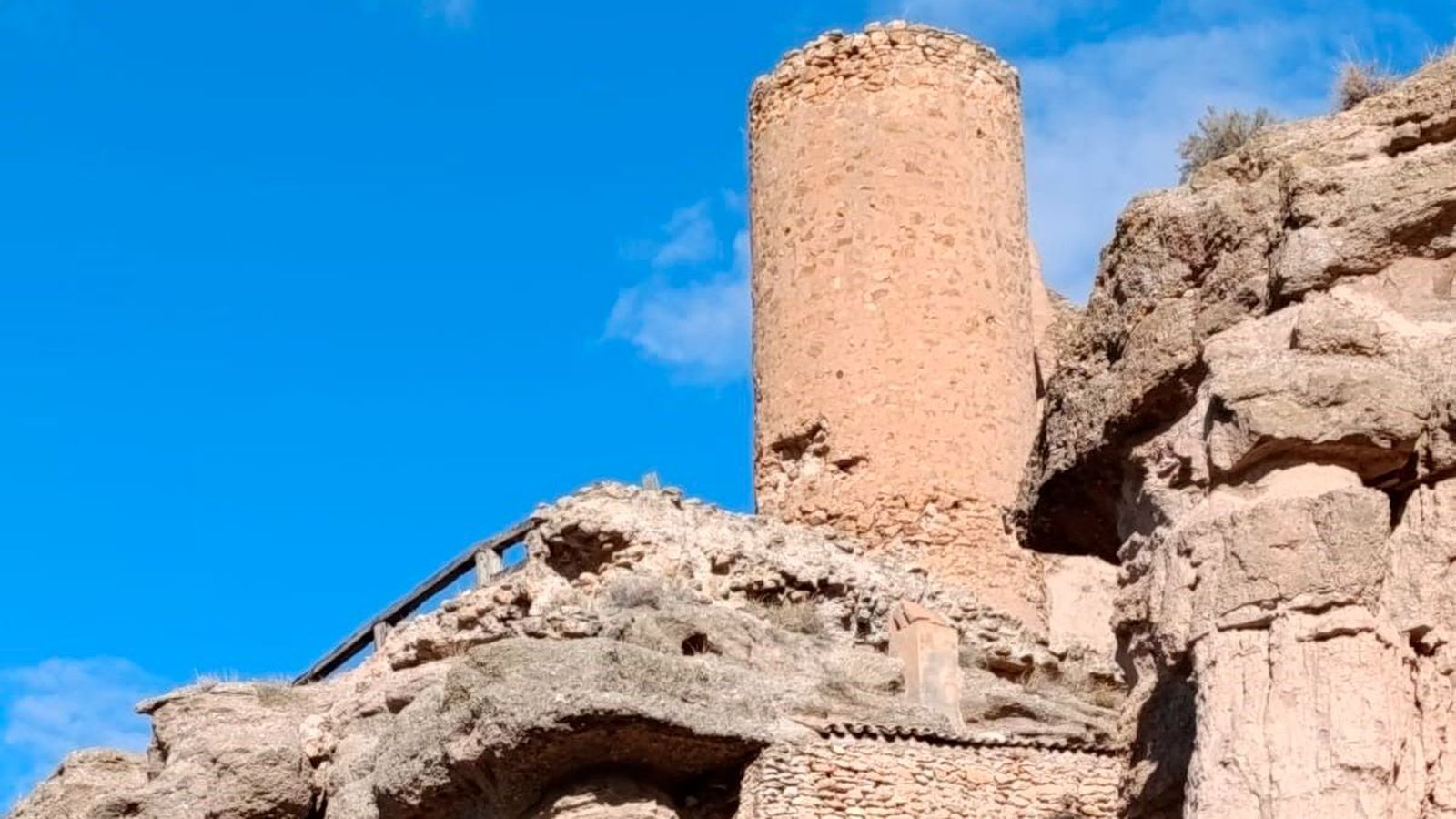 Opciones Castillo de Freila