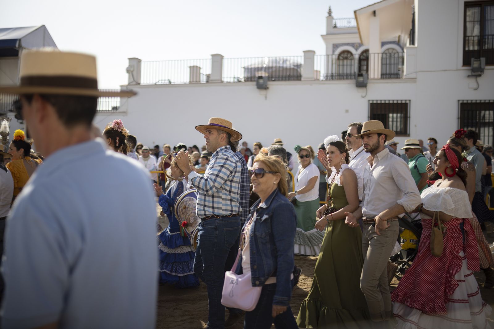 El Rocío 2023: Imágenes de la presentación de las Hermandades y ambiente en la aldea