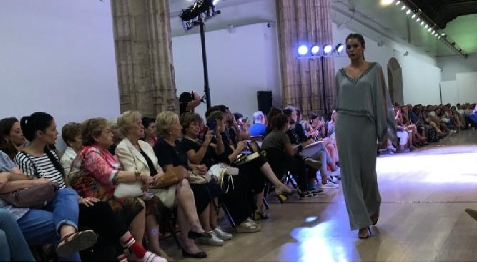 Éxito de la VII Pasarela de Moda Solidaria de Cruz Roja