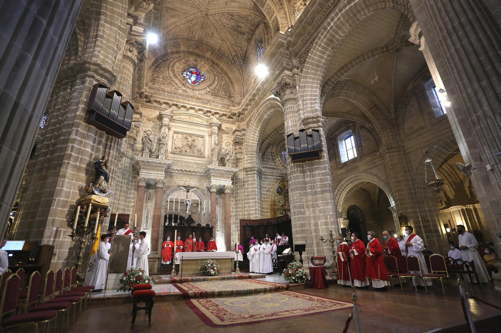 Entrega de los premios Pro Ecclesia Asidonense en la Catedral