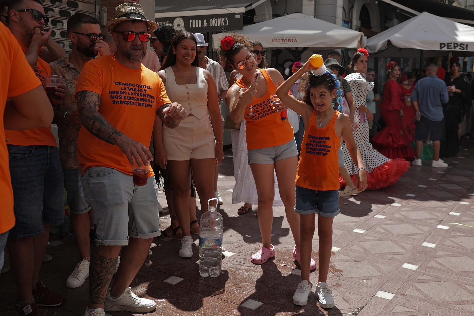 Búscate en las fotos del Domingo Rociero de la Feria de La Línea 2025 Búscate en las fotos del Domingo Rociero de la Feria de La Línea 2025