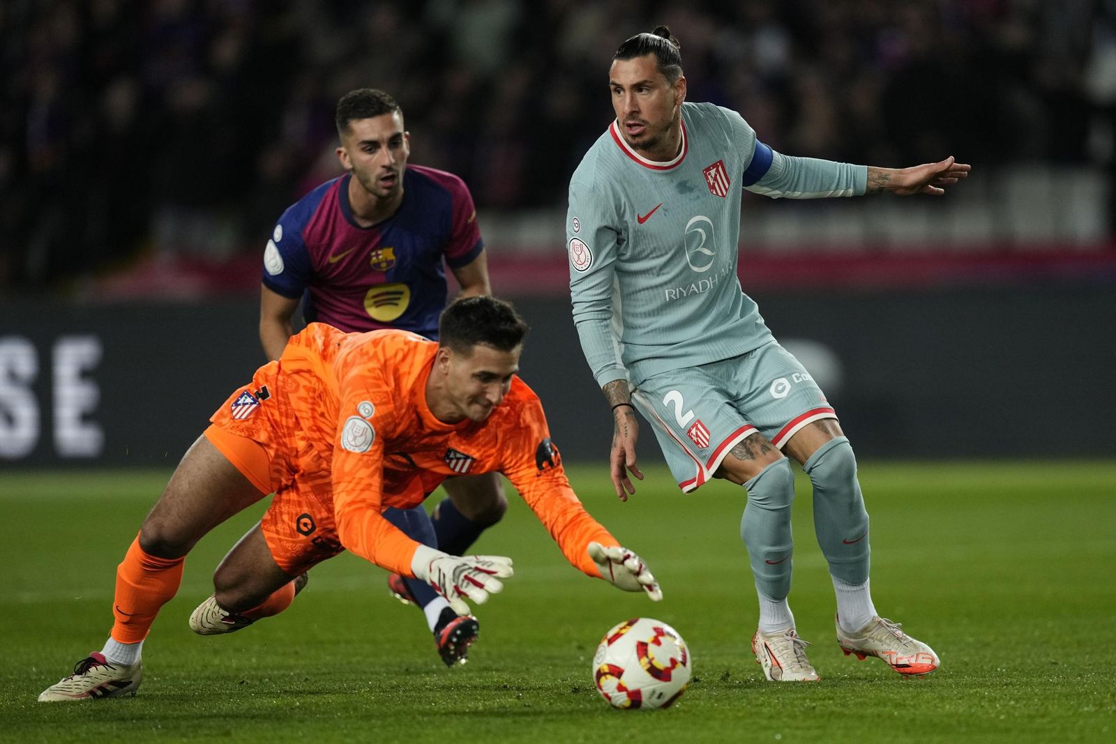 Las fotos del espectacular Barcelona - Atlético de Madrid