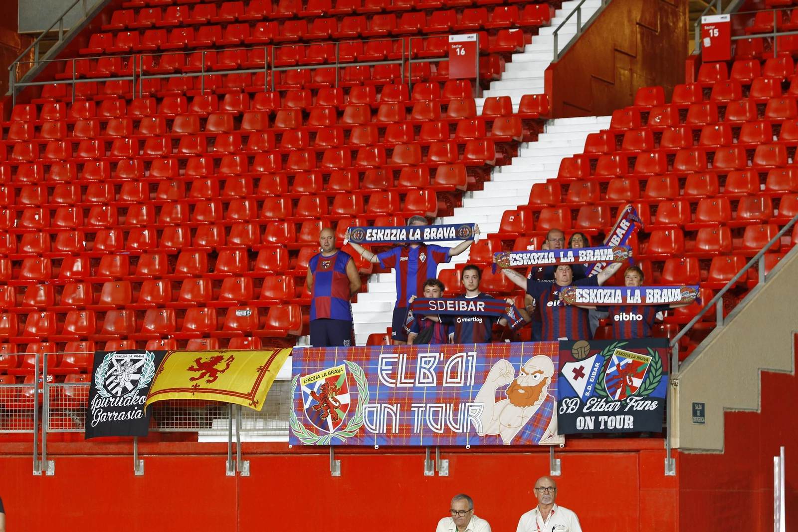 Las imágenes del partido de fútbol U.D. Almería-S.D. Eibar