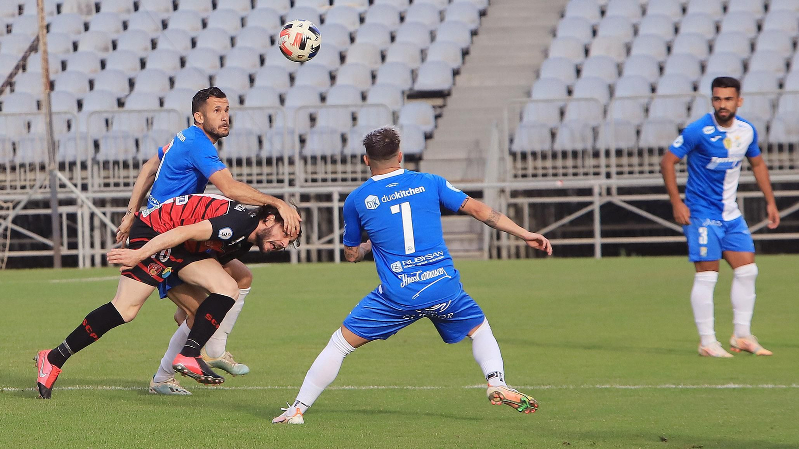 Imágenes de la semifinal por el ascenso entre el  Xerez CD - Puente Genil