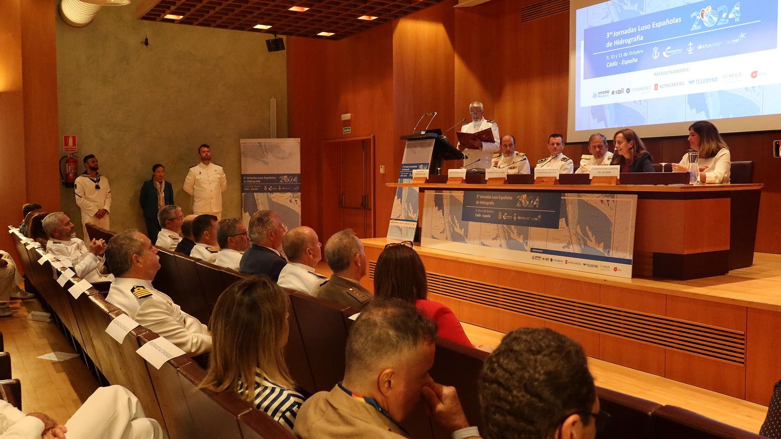 Acto inaugural celebrado en el Palacio de Congresos  de Cádiz