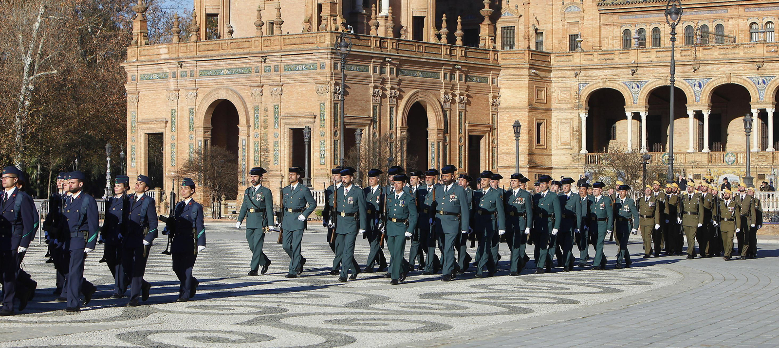 Las mejores imágenes de la Pascua Militar en Sevilla