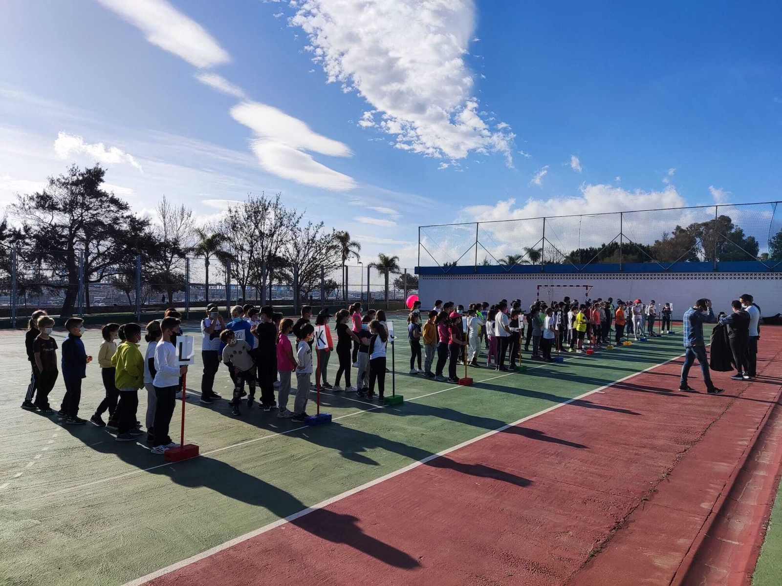Los alumnos del colegio Puerta del Mar que participaron en las jornadas.