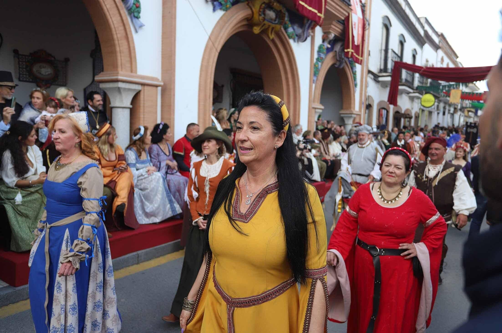 Imágenes del gran ambiente en la Feria Medieval de Palos de la Frontera, Huelva