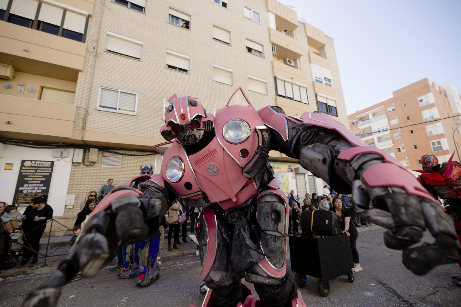 Búscate en las imágenes de la cabalgata de carnaval de San Fernando