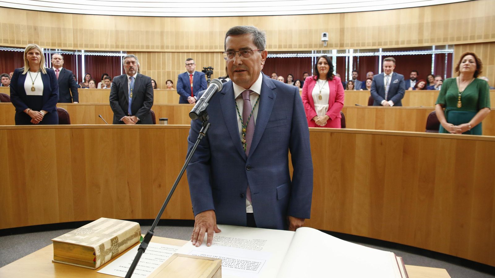 Entrena tomando posesión, ayer