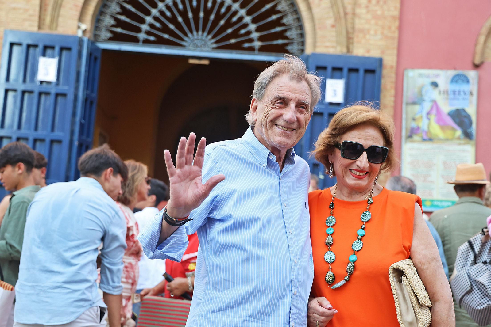 Colombinas 2025: Imágenes del ambiente en la novillada del miércoles
