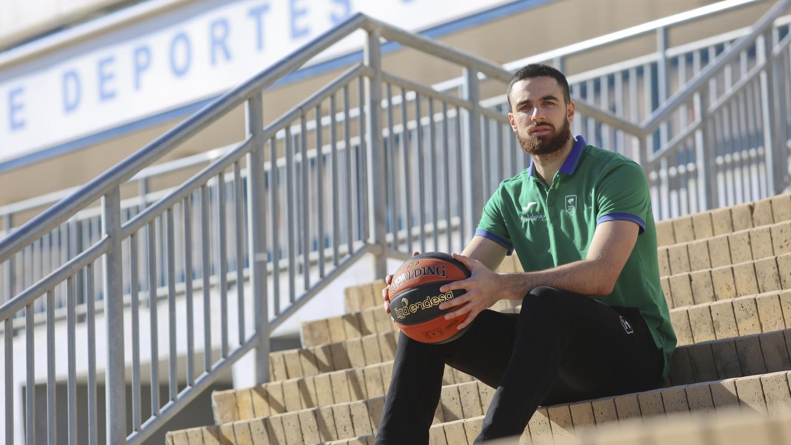 Francis Alonso, en las afueras del Carpena.