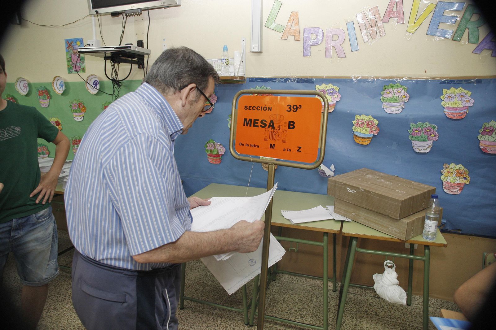 391 colegios electorales han abierto este domingo sus puertas para las votaciones