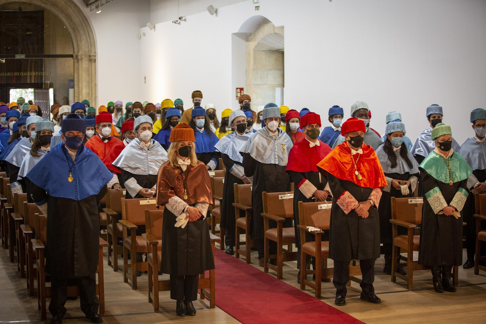 En fotos: Acto de investidura de los nuevos doctores por la Universidad de Granada