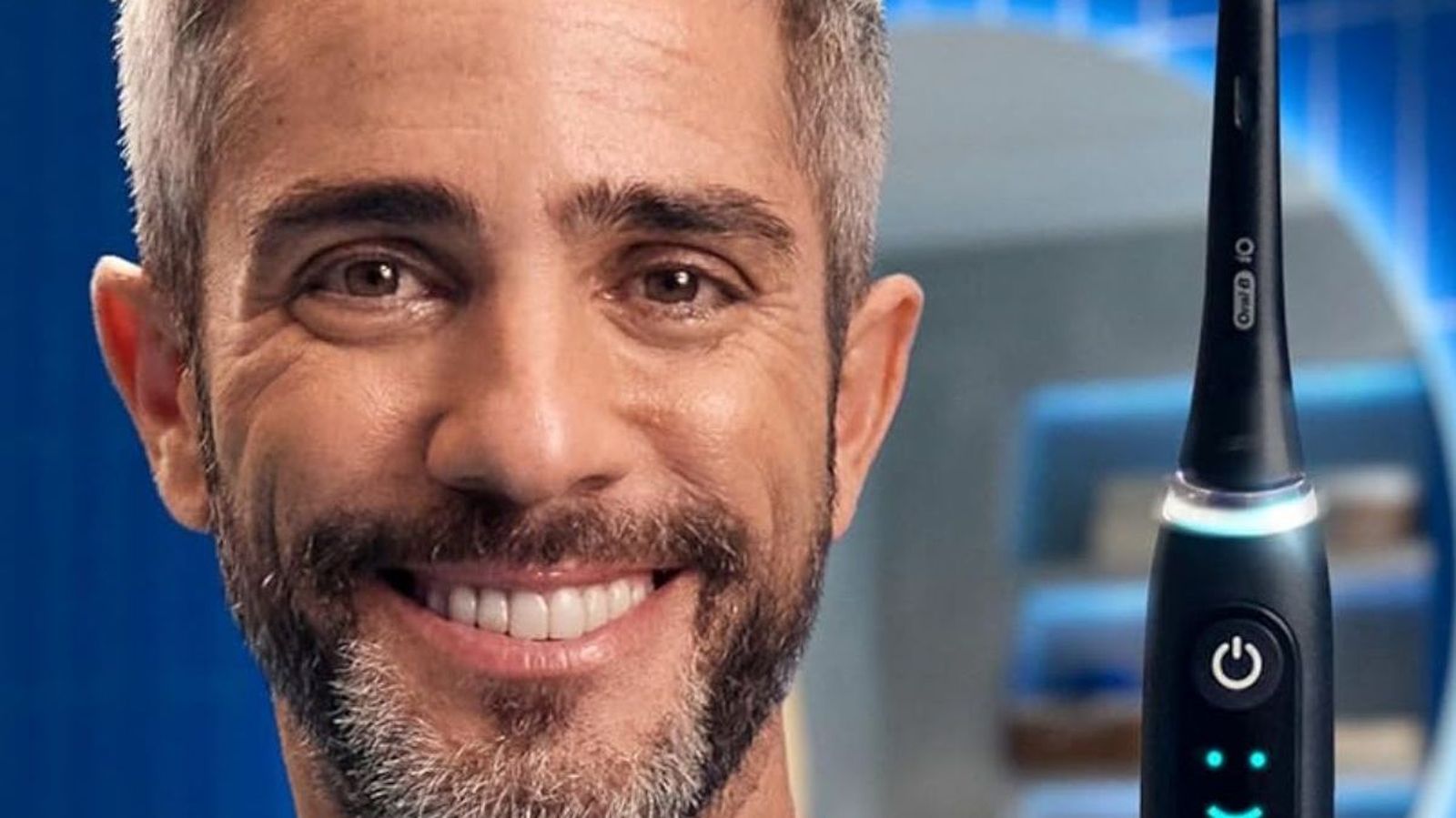 Este es el cepillo de dientes eléctrico de Oral-B rebajado que hace que cada cepillado sea más eficaz y suave