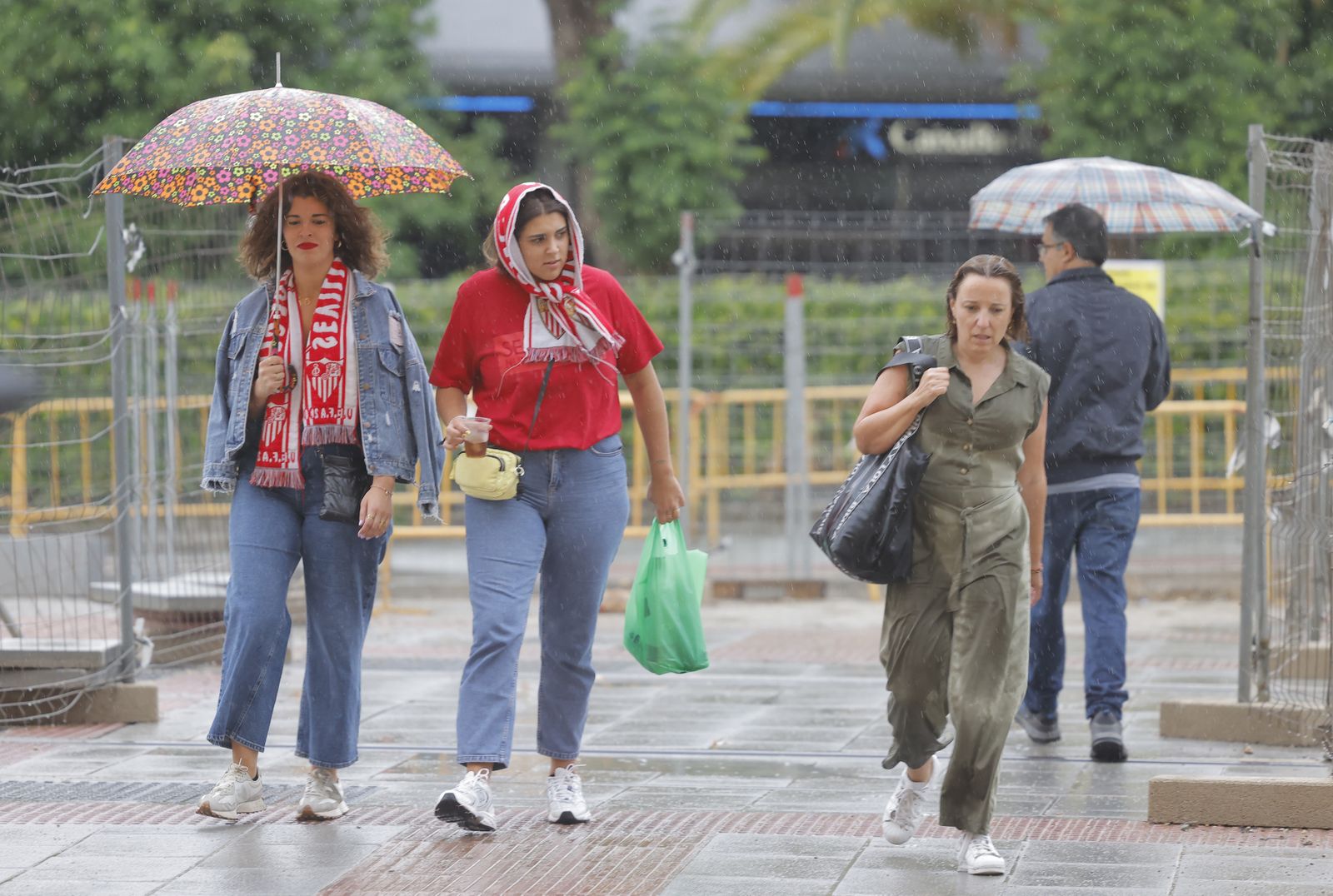 las imágenes de la lluvia en Sevilla