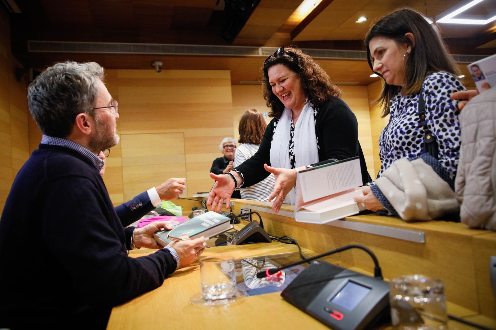 ¿Has estado en la presentación del libro de Máximo Huerta? Entra en la galería y buscate