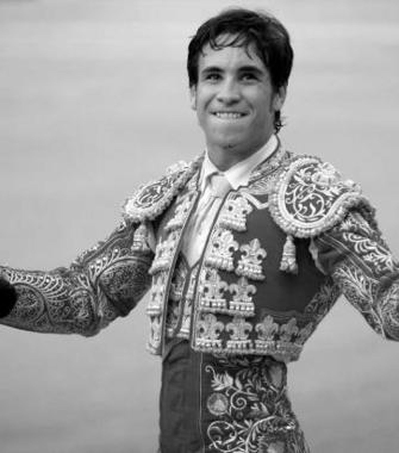 David Galán dando la vuelta al ruedo tras su triunfo ayer en Ajalvir.