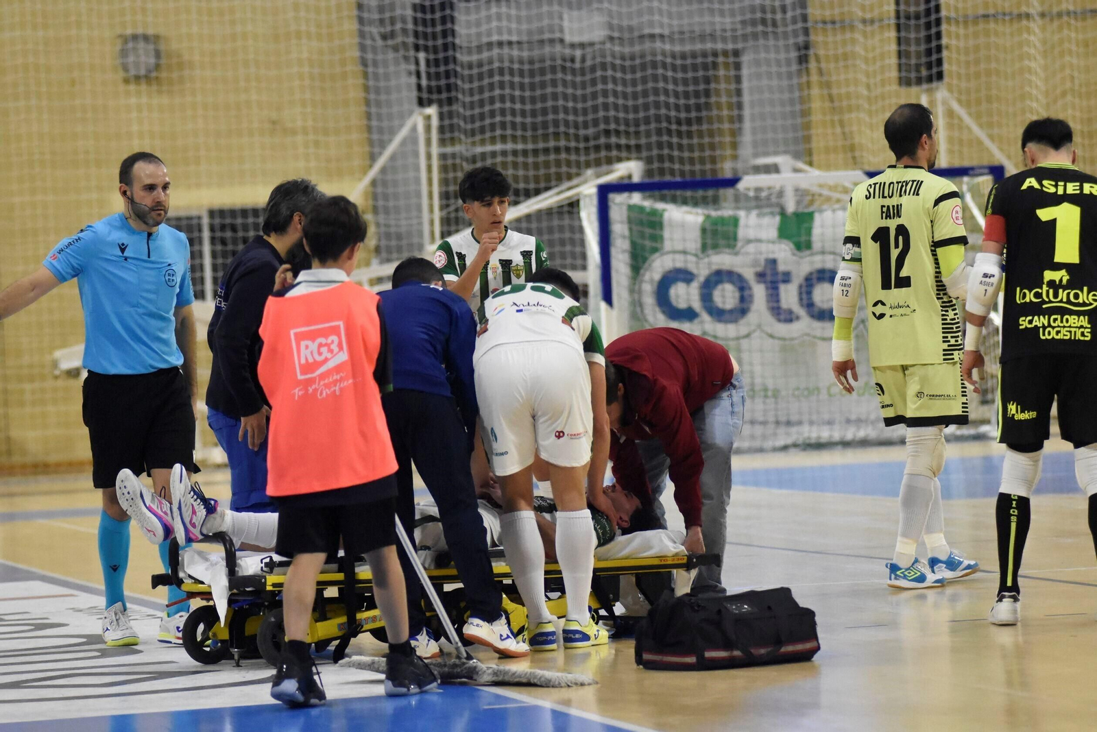 Las mejores fotos del triunfo del Córdoba Futsal ante Osasuna Magna Las mejores fotos del triunfo del Córdoba Futsal ante Osasuna Magna