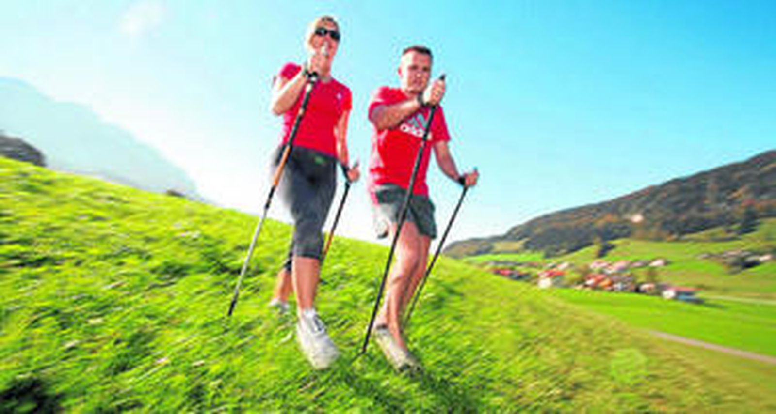 La marcha nórdica aúna tonificación de articulaciones y mejora de la condición física con el contacto con la naturaleza.