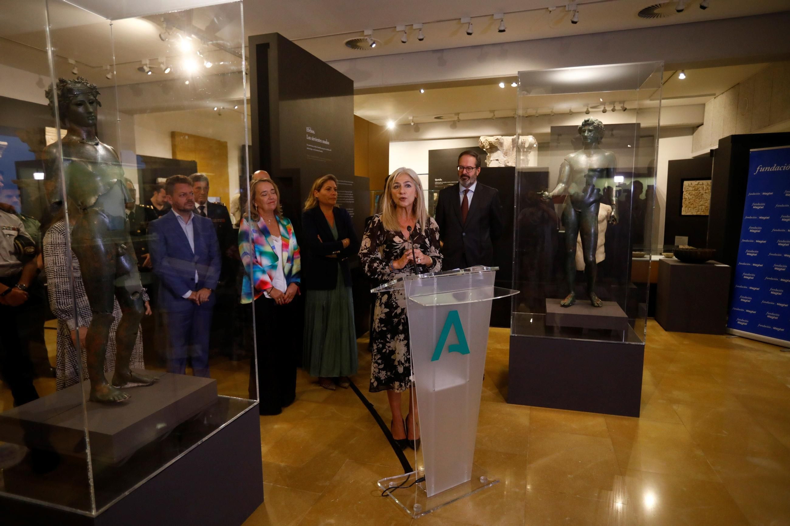 Los efebos de Pedro Abad ya lucen en el Museo Arqueológico de Córdoba, en imágenes