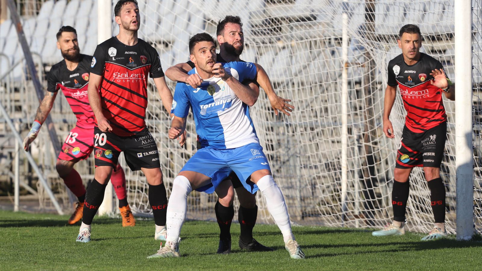 Imágenes del Xerez CD contra el Puente Genil en la Juventud
