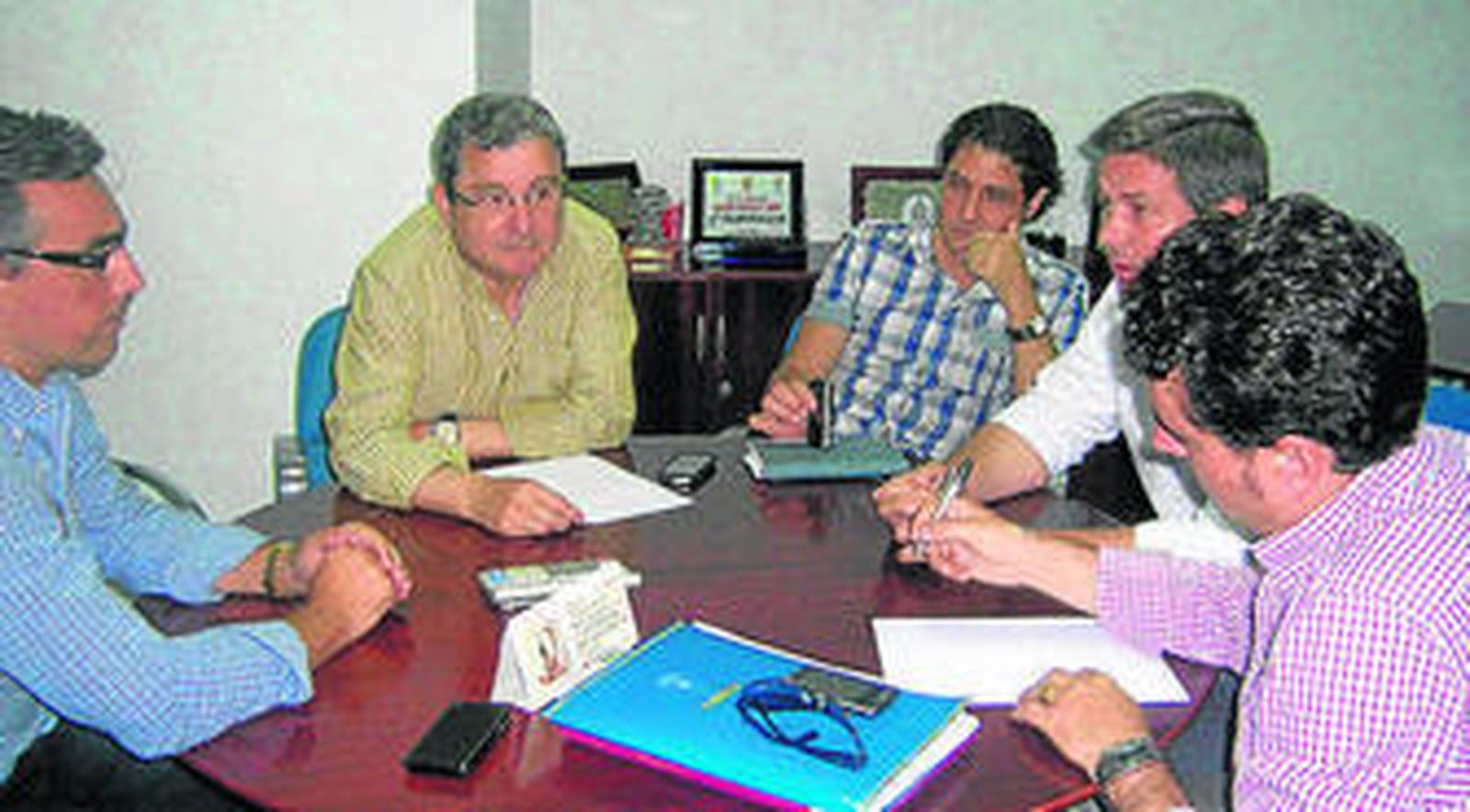 Imagen de la última reunión de los consejeros cadistas.