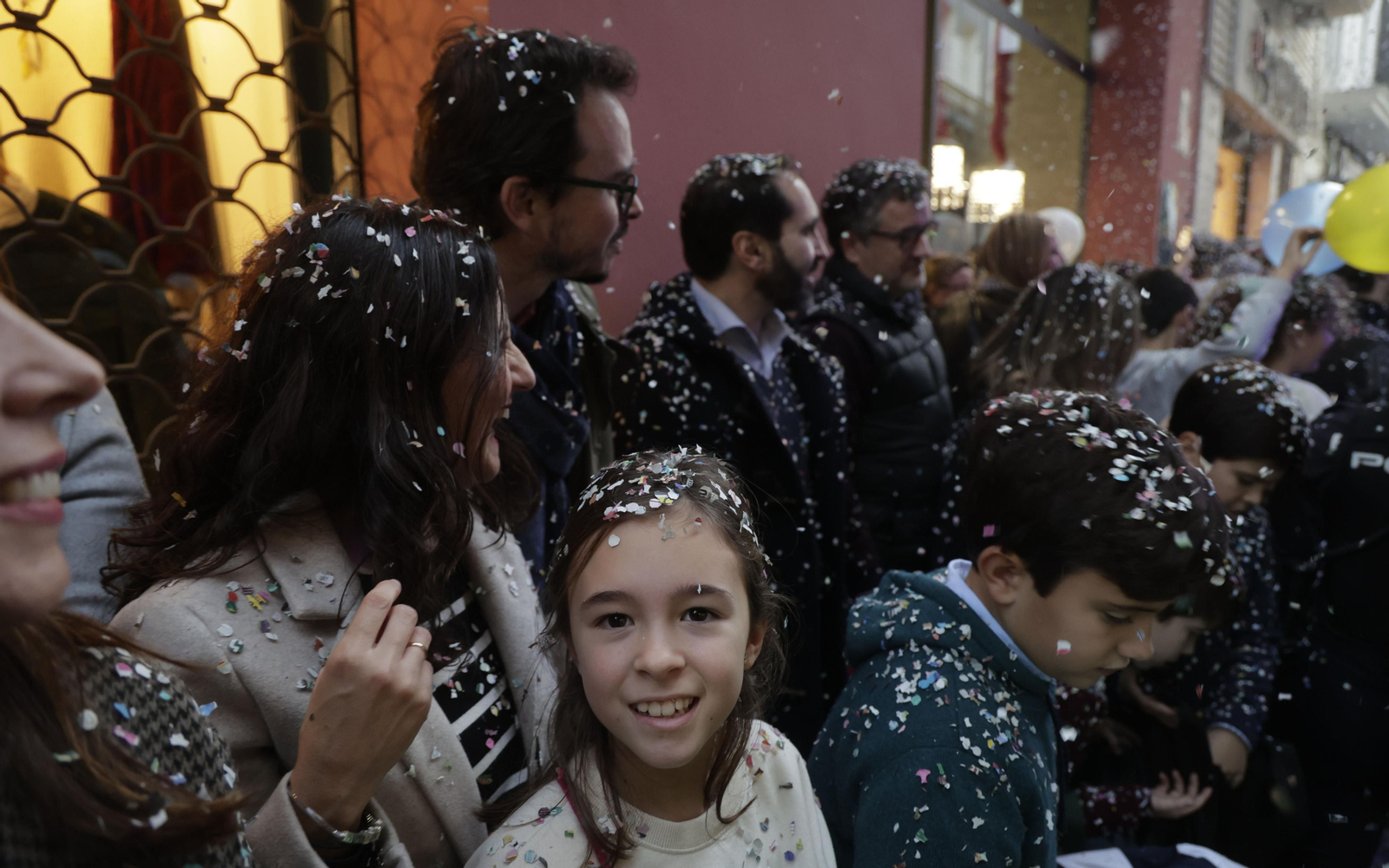 Las imágenes del Heraldo Real por las calles de Sevilla