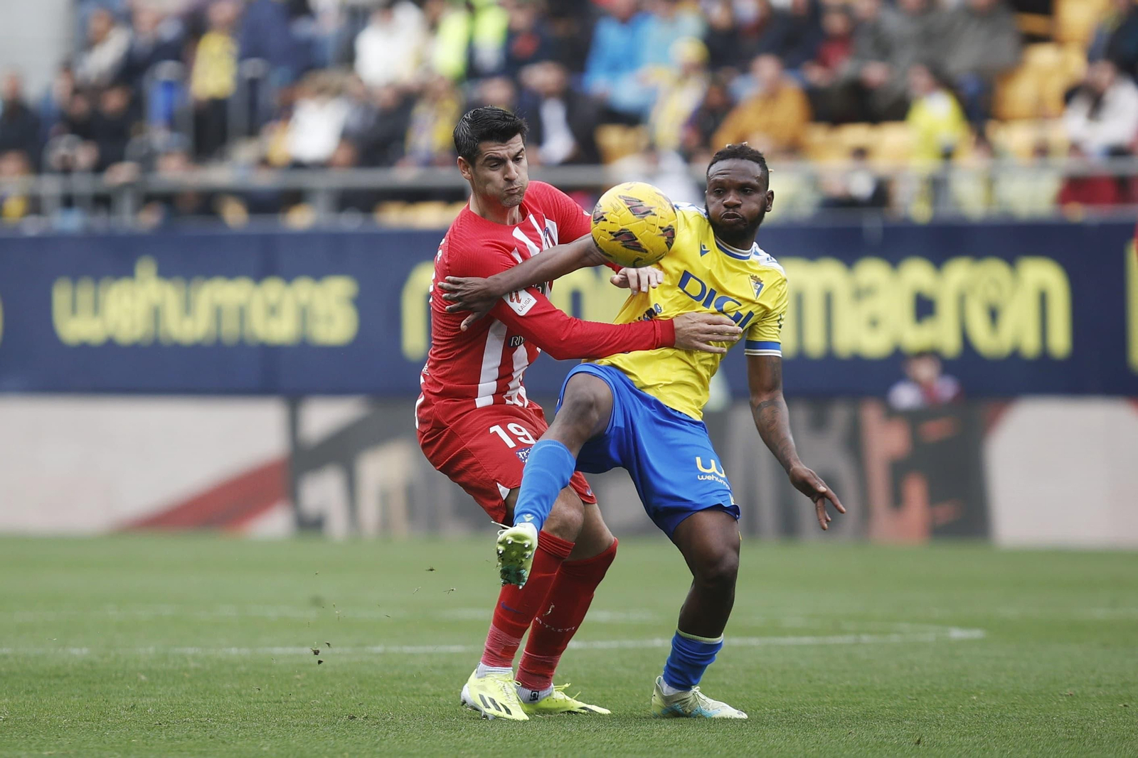 Búscate en las imágenes del Cádiz CF-Atlético de Madrid