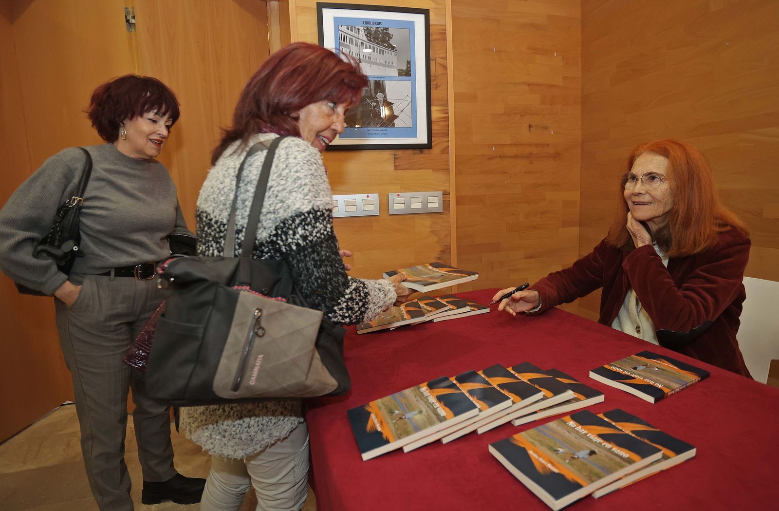 La presentación del libro 'No hay viaje en vano' de Josefina Núñez Montoya, en imágenes
