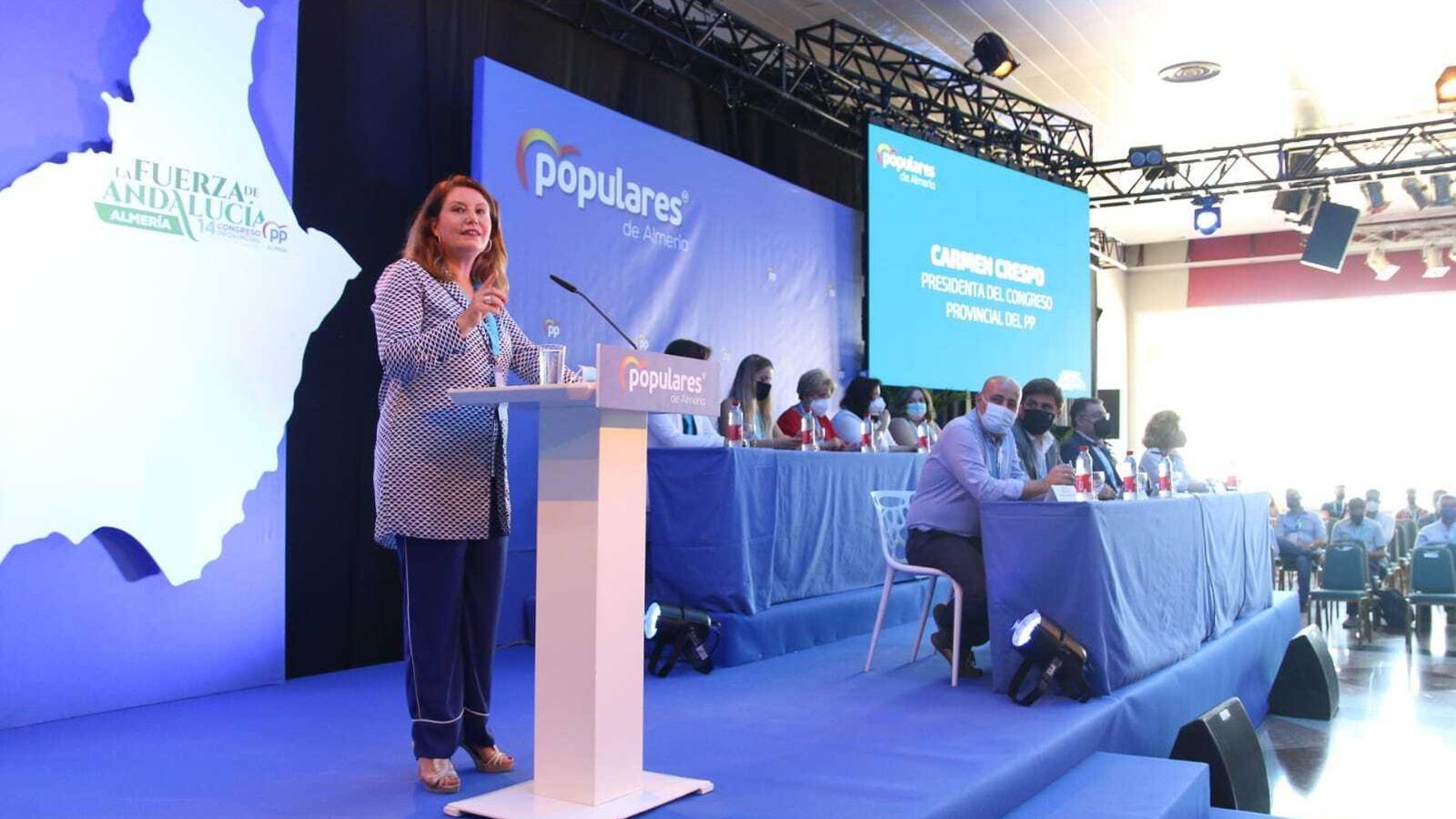 La consejera de Agricultura, Carmen Crespo, preside la mesa del Congreso Provincial del PP de Almería