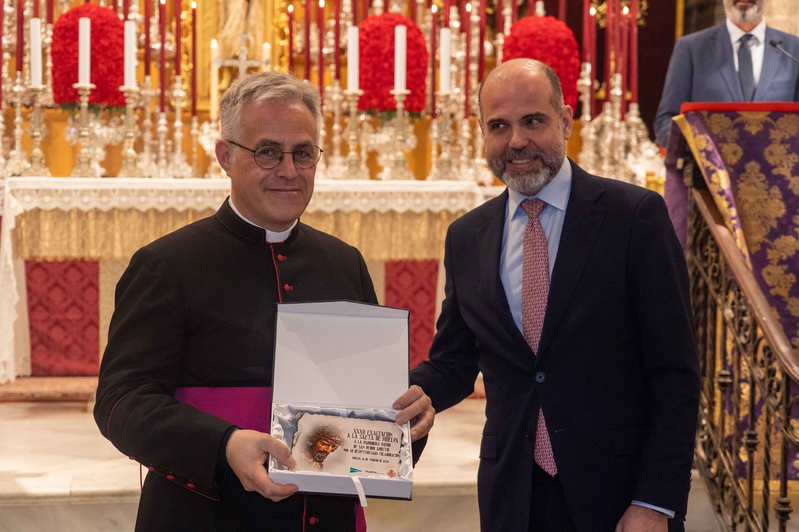 Fotografías de la entrega de distinciones tras la XXXII Exaltación a la Saeta de Huelva