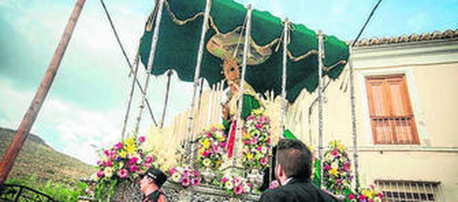 La Virgen del Amor y la Esperanza por las calles de Berja.
