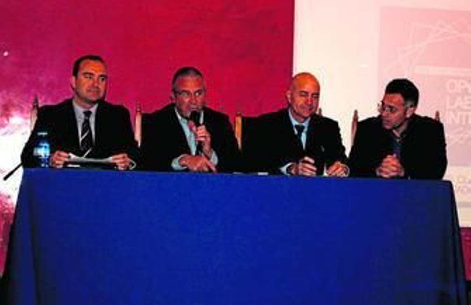 Amós García, Rodrigo Sánchez, Diego Martínez y Antonio Martínez, ayer durante la presentación del programa.