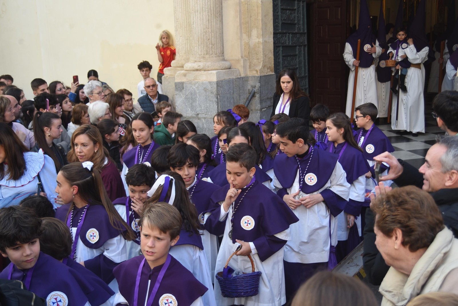 La procesión de la Santa Faz de Córdoba, en imágenes