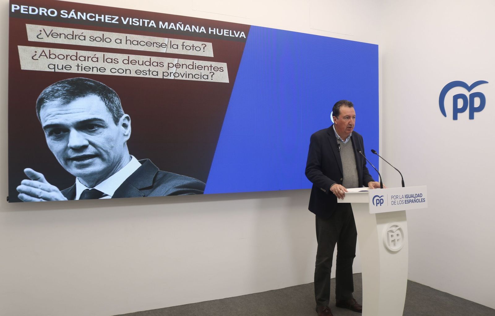 Manuel Andrés González, presidente del PP de Huelva.