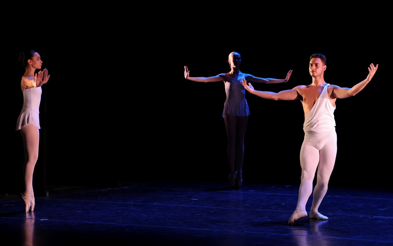La danza alza el vuelo en el Conservatorio Ángel Pericet de Málaga, en imágenes
