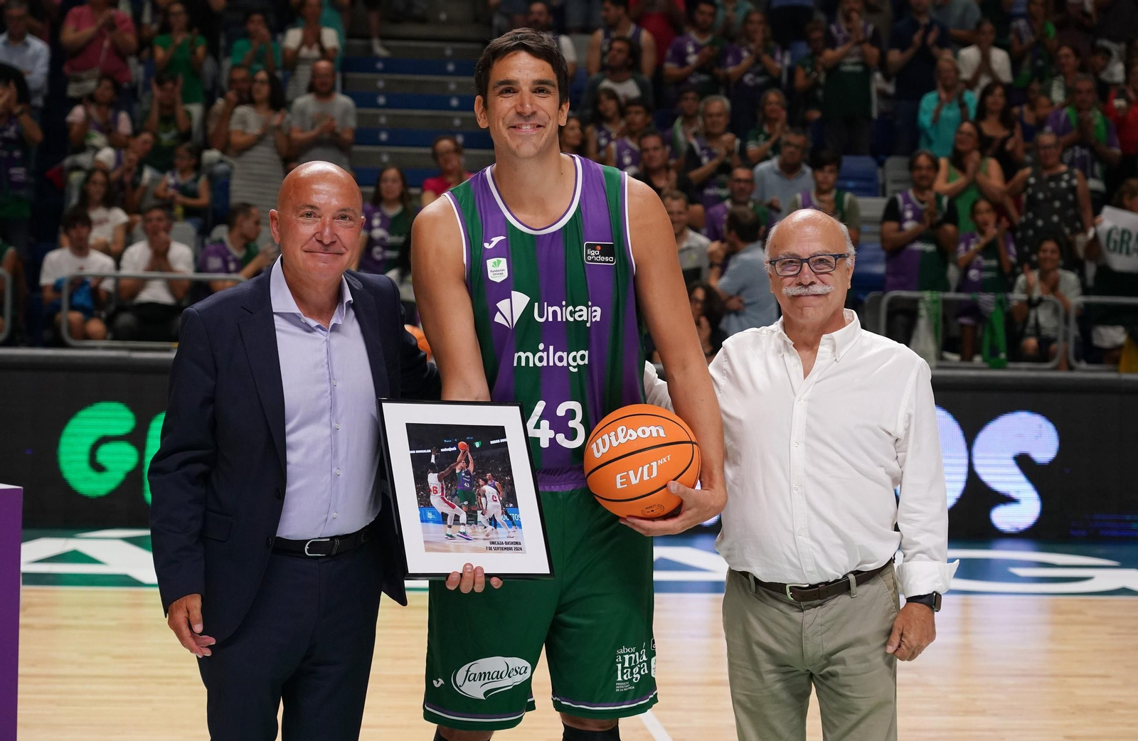 El adiós de Carlos Suárez, en imágenes