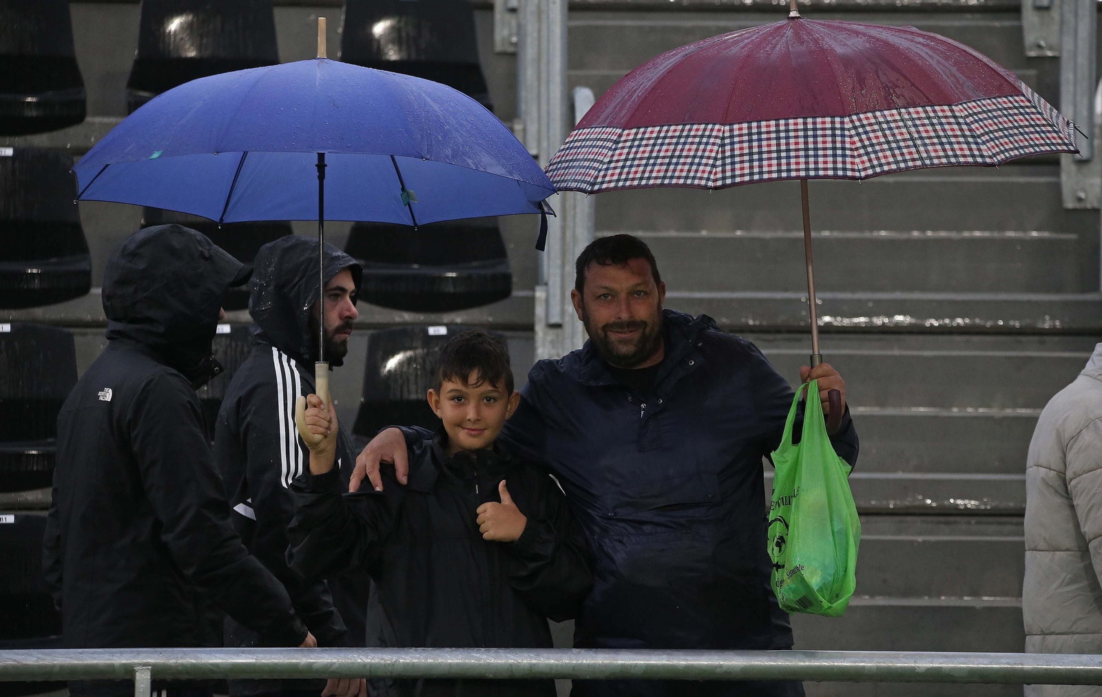 Búscate durante el Balona - Marbella en el Ciudad de La Línea